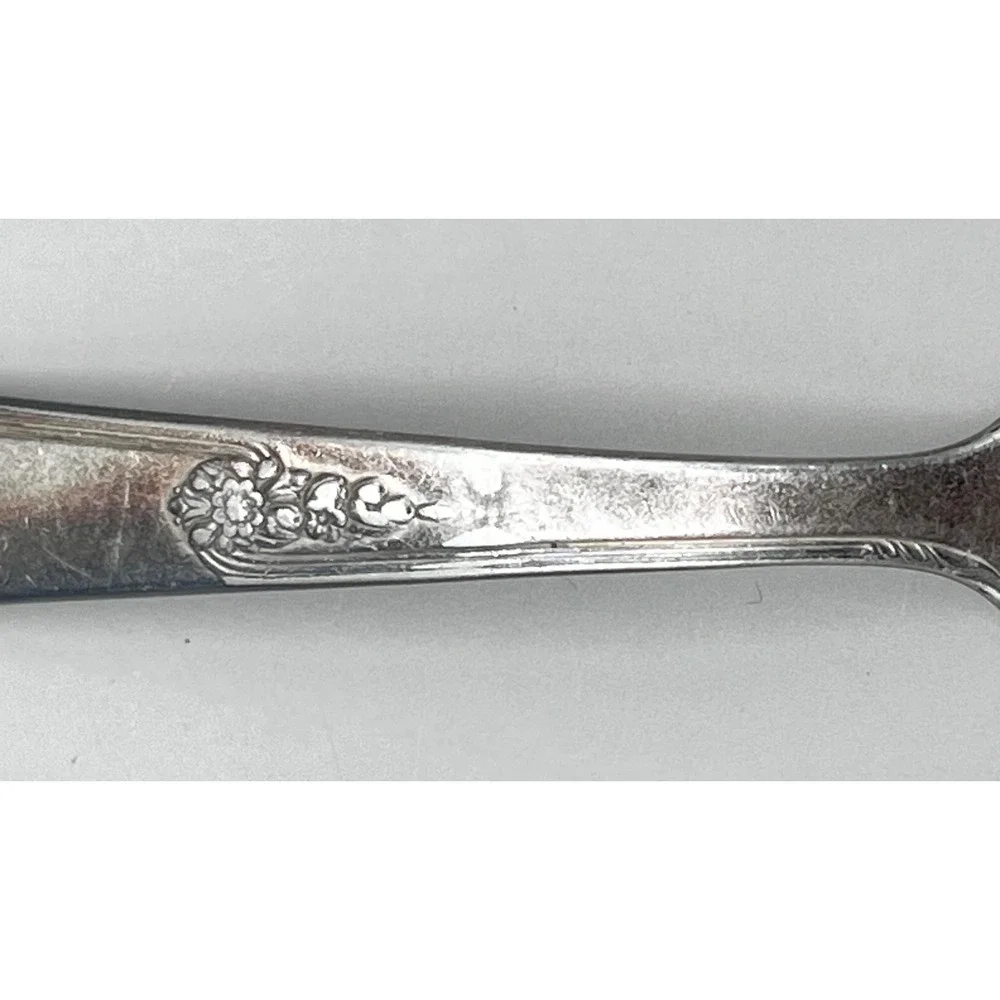 Holmes‎ & Edwards Lovely Pattern Silverplate Youth Baby Fork Vtg 1937 IS 4.25